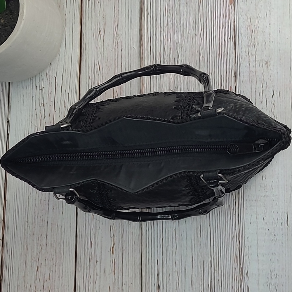 BLACK LEATHER & CROCHET PATCHWORK SMALL HANDBAG - Picture 7 of 10